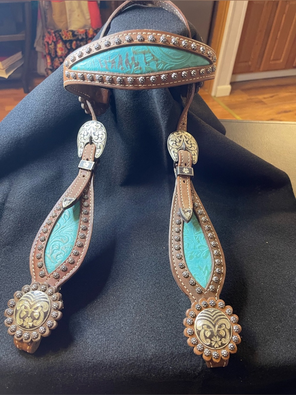 Turquoise Accent Leather Horse Headstall with Silver Conchos
